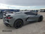 ✅ 2022 Chevrolet Corvette 1LT • VIN: 1G1YA2D48N5122021 • Lot: 62939875. Wystawiony na Copart z przebiegiem 21 331 mil. Bezpłatny archiwum sprzedaży aukcyjnych z USA i szczegółowy raport historii pojazdu na DreamBid. Zdjęcie 3.