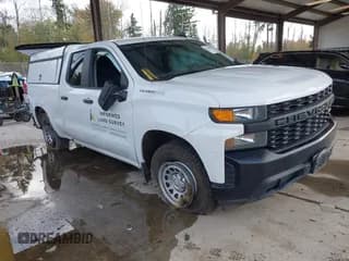 ✅ 2021 Chevrolet Silverado 1500 Work Truck • VIN: 1GCRWAEH1MZ413332 • Lot: 43560933. Wystawiony na IAAI z przebiegiem 87 998 mil. Bezpłatny archiwum sprzedaży aukcyjnych z USA i szczegółowy raport historii pojazdu na DreamBid. Zdjęcie 1.