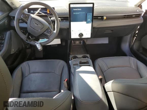 ✅ 2025 Ford Mustang Mach-E Premium • VIN: 3FMTK3SU7SMA22016 • Lot: 87457115. Listed on Copart with 4,973 mi. Free auction sales archive from the USA and detailed vehicle history report at DreamBid. Image 8.