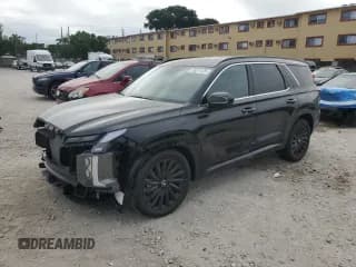 ✅ 2024 Hyundai Palisade Calligraphy • VIN: KM8R7DGE7RU670612 • Лот: 85311475. Опубликован ранее на Copart с пробегом 3 322 миль. Бесплатный доступ к архиву аукционных продаж из США и подробный отчёт об истории автомобиля на DreamBid. Изображение 1.