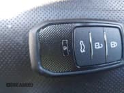 ✅ 2017 Lincoln MKZ Hybrid Reserve • VIN: 3LN6L5MU0HR602531 • Lot: 43642664. Wystawiony na IAAI z przebiegiem 247 032 mil. Bezpłatny archiwum sprzedaży aukcyjnych z USA i szczegółowy raport historii pojazdu na DreamBid. Zdjęcie 11.