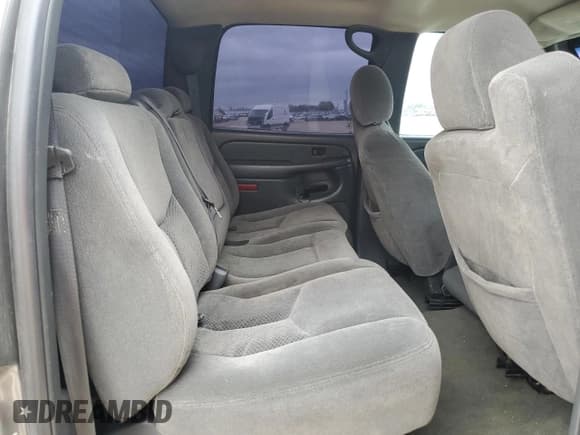 ✅ 2006 Chevrolet Silverado 2500HD LT2 • VIN: 1GCHK23D86F197884 • Lot: 44274085. Wystawiony na Copart z przebiegiem 272 875 mil. Bezpłatny archiwum sprzedaży aukcyjnych z USA i szczegółowy raport historii pojazdu na DreamBid. Zdjęcie 11.