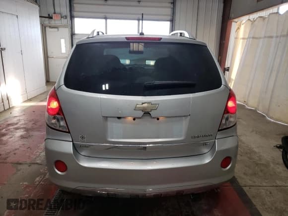 ✅ 2012 Chevrolet Captiva Sport LTZ • VIN: 3GNFL4E57CS647562 • Lot: 48109685. Wystawiony na Copart z przebiegiem 168 610 mil. Bezpłatny archiwum sprzedaży aukcyjnych z USA i szczegółowy raport historii pojazdu na DreamBid. Zdjęcie 6.