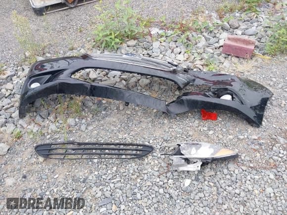 ✅ 2015 Subaru Legacy Limited • VIN: 4S3BNAJ62F3051364 • Lot: 43077567. Listed on IAAI with 50,175 mi. Free auction sales archive from the USA and detailed vehicle history report at DreamBid. Image 12.