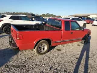 2001 Chevrolet S-10 LS с VIN 1GCCS19W318252526, выставлен на аукционе Copart как лот 75535554 с пробегом 185 969 миль миль и Списание • Salvage title. История ставок и продаж доступна на DreamBid. Изображение 3.