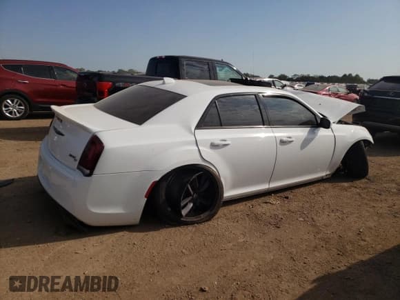 ✅ 2023 Chrysler 300 C • VIN: 2C3CCAPJ5PH501422 • Лот: 71971325. Опубликован ранее на Copart с пробегом Не указан. Бесплатный доступ к архиву аукционных продаж из США и подробный отчёт об истории автомобиля на DreamBid. Изображение 3.