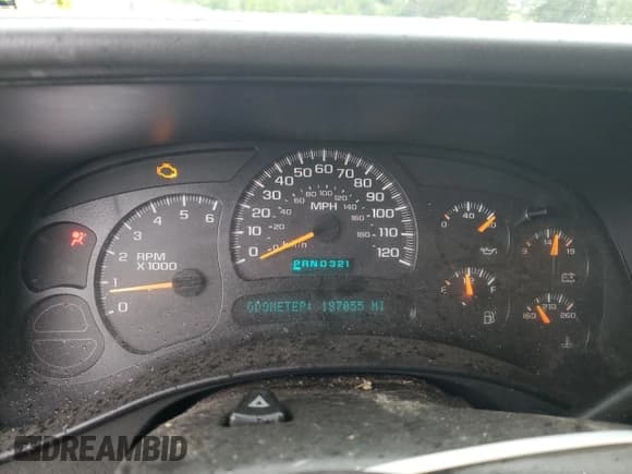 ✅ 2005 Chevrolet Silverado 1500 • VIN: 1GCEK19V15E236624 • Лот: 57559745. Опубликован ранее на Copart с пробегом 187 055 миль. Бесплатный доступ к архиву аукционных продаж из США и подробный отчёт об истории автомобиля на DreamBid. Изображение 9.