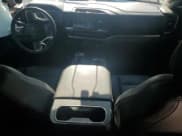 ✅ 2024 Chevrolet Silverado 1500 LT Trail Boss • VIN: 3GCUDFE81RG347126 • Lot: 82419465. Wystawiony na Copart z przebiegiem 28 125 mil. Bezpłatny archiwum sprzedaży aukcyjnych z USA i szczegółowy raport historii pojazdu na DreamBid. Zdjęcie 8.