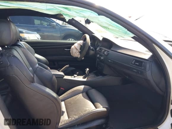 ✅ 2011 BMW M3 • VIN: WBSKG9C52BE645537 • Lot: 42371742. Listed on IAAI with 100,731 mi. Free auction sales archive from the USA and detailed vehicle history report at DreamBid. Image 5.