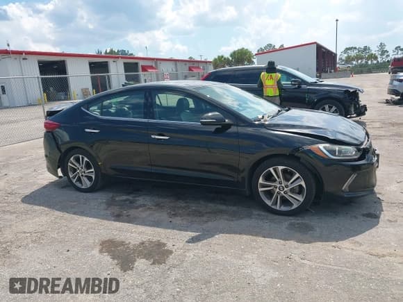 ✅ 2017 Hyundai Elantra SE • VIN: 5NPD84LF5HH022768 • Lot: 42264100. Listed on IAAI with 82,130 mi. Free auction sales archive from the USA and detailed vehicle history report at DreamBid. Image 13.