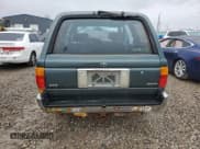 ✅ 1992 Toyota 4Runner • VIN: JT3RN37W0N6000108 • Лот: 55354815. Опубликован ранее на Copart с пробегом 239 533 миль. Бесплатный доступ к архиву аукционных продаж из США и подробный отчёт об истории автомобиля на DreamBid. Изображение 6.