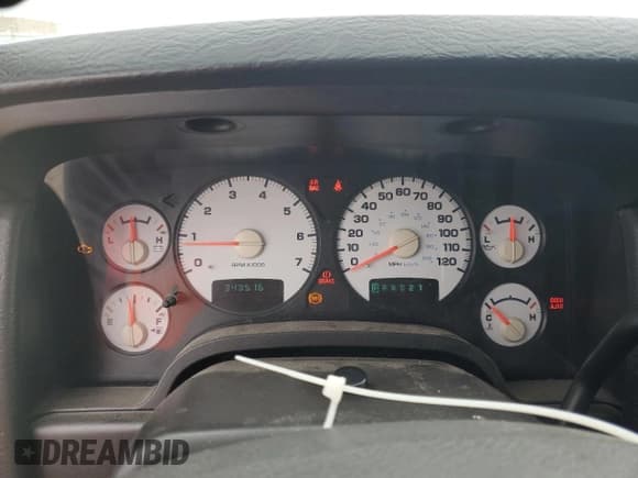 ✅ 2004 Dodge 2500 ST • VIN: 3D7KA28D54G177854 • Lot: 60425325. Wystawiony na Copart z przebiegiem 343 516 mil. Bezpłatny archiwum sprzedaży aukcyjnych z USA i szczegółowy raport historii pojazdu na DreamBid. Zdjęcie 9.