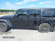 ✅ 2024 Jeep Wrangler Sport S • VIN: 1C4PJXDG7RW325735 • Лот: 41309348. Опубликован ранее на IAAI с пробегом 3 577 миль. Бесплатный доступ к архиву аукционных продаж из США и подробный отчёт об истории автомобиля на DreamBid. Изображение 15.