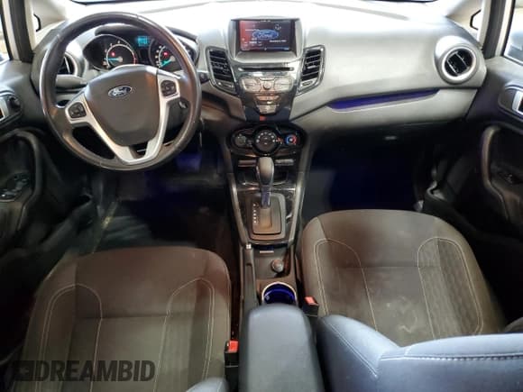 ✅ 2014 Ford Fiesta SE • VIN: 3FADP4BJ2EM189853 • Lot: 91322035. Wystawiony na Copart z przebiegiem 77 100 mil. Bezpłatny archiwum sprzedaży aukcyjnych z USA i szczegółowy raport historii pojazdu na DreamBid. Zdjęcie 8.