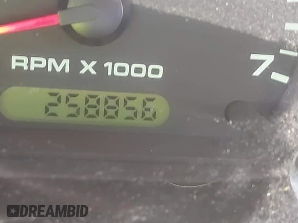 ✅ 2005 Ford Ranger XL • VIN: 1FTYR14U05PA38449 • Lot: 42437459. Wystawiony na IAAI z przebiegiem 258 856 mil. Bezpłatny archiwum sprzedaży aukcyjnych z USA i szczegółowy raport historii pojazdu na DreamBid. Zdjęcie 7.