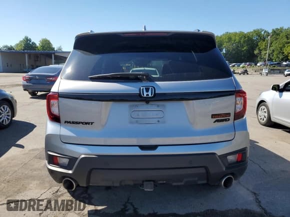 ✅ 2024 Honda Passport TrailSport • VIN: 5FNYF8H66RB001578 • Lot: 69749765. Wystawiony na Copart z przebiegiem 36 126 mil. Bezpłatny archiwum sprzedaży aukcyjnych z USA i szczegółowy raport historii pojazdu na DreamBid. Zdjęcie 6.