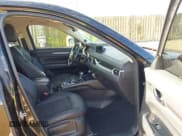 ✅ 2018 Mazda CX-5 Touring • VIN: JM3KFBCM4J0300781 • Lot: 43789902. Wystawiony na IAAI z przebiegiem 82 833 mil. Bezpłatny archiwum sprzedaży aukcyjnych z USA i szczegółowy raport historii pojazdu na DreamBid. Zdjęcie 5.