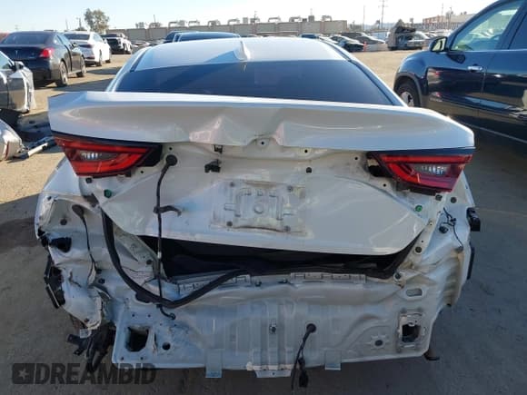 ✅ 2022 Honda Insight Touring • VIN: 19XZE4F95NE009510 • Lot: 43794751. Listed on IAAI with 43,542 mi. Free auction sales archive from the USA and detailed vehicle history report at DreamBid. Image 17.