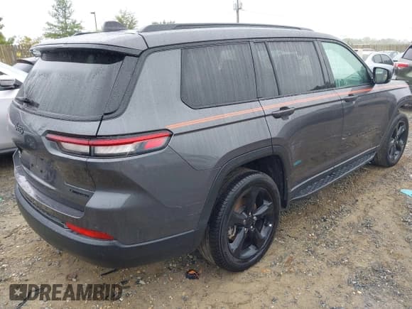 ✅ 2023 Jeep Grand Cherokee Limited • VIN: 1C4RJKBG9P8702355 • Lot: 43134647. Listed on IAAI with 48,888 mi. Free auction sales archive from the USA and detailed vehicle history report at DreamBid. Image 4.