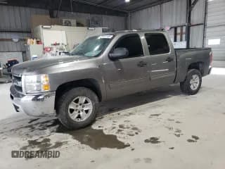 ✅ 2013 Chevrolet Silverado 1500 LS • VIN: 3GCPCREA2DG167389 • Лот: 55314085. Опубликован ранее на Copart с пробегом 187 411 миль. Бесплатный доступ к архиву аукционных продаж из США и подробный отчёт об истории автомобиля на DreamBid. Изображение 1.