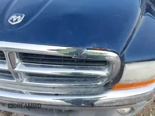 ✅ 2004 Dodge Dakota SLT • VIN: 1D7HG48N24S680151 • Lot: 41620040. Wystawiony na IAAI z przebiegiem 96 447 mil. Bezpłatny archiwum sprzedaży aukcyjnych z USA i szczegółowy raport historii pojazdu na DreamBid. Zdjęcie 6.