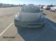 ✅ 2022 Tesla Model 3 • VIN: 5YJ3E1EA2NF299957 • Lot: 90681105. Wystawiony na Copart z przebiegiem 50 295 mil. Bezpłatny archiwum sprzedaży aukcyjnych z USA i szczegółowy raport historii pojazdu na DreamBid. Zdjęcie 14.