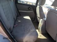 ✅ 2005 Chevrolet Equinox LT • VIN: 2CNDL63F756052781 • Lot: 47017055. Wystawiony na Copart z przebiegiem 173 382 mil. Bezpłatny archiwum sprzedaży aukcyjnych z USA i szczegółowy raport historii pojazdu na DreamBid. Zdjęcie 11.