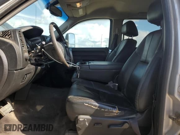 ✅ 2014 Chevrolet Silverado 2500HD LT • VIN: 1GC1KXCG6EF104674 • Лот: 67274325. Опубликован ранее на Copart с пробегом 364 261 миль. Бесплатный доступ к архиву аукционных продаж из США и подробный отчёт об истории автомобиля на DreamBid. Изображение 7.