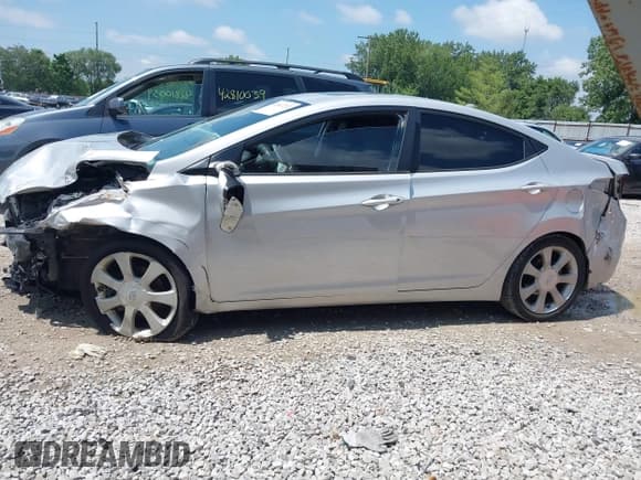 ✅ 2013 Hyundai Elantra Limited • VIN: KMHDH4AE1DU659047 • Лот: 42847222. Опубликован ранее на IAAI с пробегом 166 304 миль. Бесплатный доступ к архиву аукционных продаж из США и подробный отчёт об истории автомобиля на DreamBid. Изображение 14.