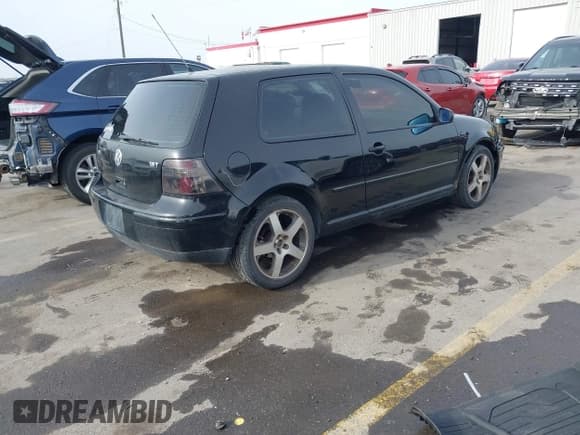 ✅ 2002 Volkswagen Golf GTI • VIN: 9BWDE61J424004468 • Lot: 41894146. Wystawiony na IAAI z przebiegiem 172 004 mil. Bezpłatny archiwum sprzedaży aukcyjnych z USA i szczegółowy raport historii pojazdu na DreamBid. Zdjęcie 4.