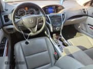 ✅ 2017 Acura TLX • VIN: 19UUB1F35HA008637 • Lot: 82177305. Wystawiony na Copart z przebiegiem 224 247 mil. Bezpłatny archiwum sprzedaży aukcyjnych z USA i szczegółowy raport historii pojazdu na DreamBid. Zdjęcie 8.