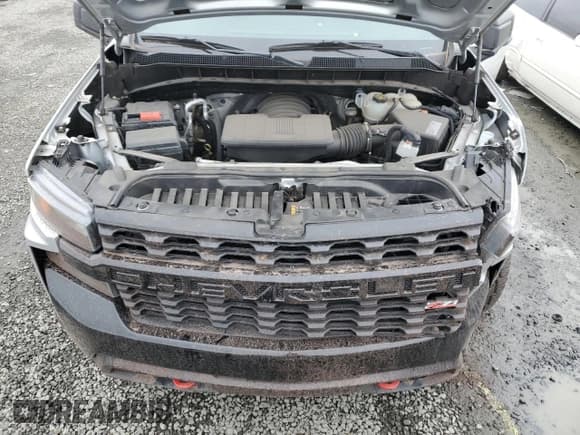 ✅ 2020 Chevrolet Silverado 1500 Custom Trail Boss • VIN: 1GCPYCEF3LZ380554 • Lot: 44546814. Wystawiony na Copart z przebiegiem 62 098 mil. Bezpłatny archiwum sprzedaży aukcyjnych z USA i szczegółowy raport historii pojazdu na DreamBid. Zdjęcie 11.