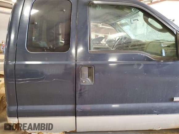 ✅ 2005 Ford F-250 XL • VIN: 1FTSX21P65EB68635 • Lot: 49042045. Listed on Copart with Not provided. Free auction sales archive from the USA and detailed vehicle history report at DreamBid. Image 10.