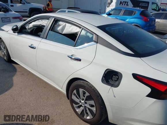 ✅ 2024 Nissan Altima S • VIN: 1N4BL4BVXRN363234 • Lot: 42786478. Wystawiony na IAAI z przebiegiem 38 428 mil. Bezpłatny archiwum sprzedaży aukcyjnych z USA i szczegółowy raport historii pojazdu na DreamBid. Zdjęcie 14.