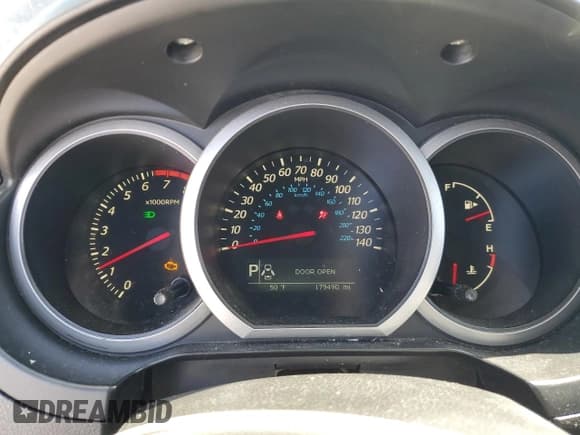 ✅ 2012 Suzuki Grand Vitara • VIN: JS3TD0D39C4100005 • Lot: 51604055. Wystawiony na Copart z przebiegiem 179 490 mil. Bezpłatny archiwum sprzedaży aukcyjnych z USA i szczegółowy raport historii pojazdu na DreamBid. Zdjęcie 9.