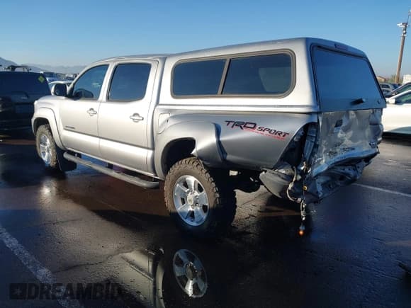 ✅ 2015 Toyota Tacoma • VIN: 3TMLU4EN7FM175106 • Лот: 43790944. Опубликован ранее на IAAI с пробегом 51 059 миль. Бесплатный доступ к архиву аукционных продаж из США и подробный отчёт об истории автомобиля на DreamBid. Изображение 3.
