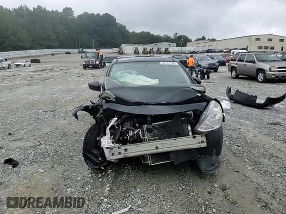 ✅ 2018 Nissan Versa SV • VIN: 3N1CN7AP6JL866750 • Lot: 82244785. Listed on Copart with Not provided. Free auction sales archive from the USA and detailed vehicle history report at DreamBid. Image 13.
