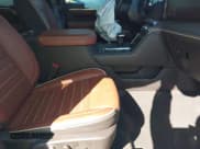 ✅ 2025 GMC Sierra 1500 Denali Ultimate • VIN: 1GTUUHE89SZ160900 • Лот: 43421077. Опубликован ранее на IAAI с пробегом 6 086 миль. Бесплатный доступ к архиву аукционных продаж из США и подробный отчёт об истории автомобиля на DreamBid. Изображение 5.