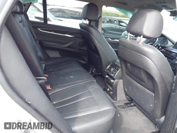 ✅ 2015 BMW X5 sDrive35i • VIN: 5UXKR2C5XF0H38920 • Lot: 43251474. Listed on IAAI with 130,812 mi. Free auction sales archive from the USA and detailed vehicle history report at DreamBid. Image 8.