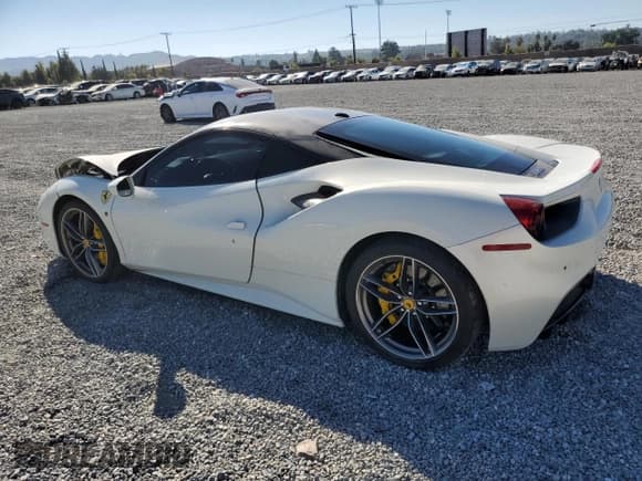 ✅ 2018 Ferrari 488 • VIN: ZFF79ALA5J0232045 • Lot: 69417283. Wystawiony na Copart z przebiegiem 26 053 mil. Bezpłatny archiwum sprzedaży aukcyjnych z USA i szczegółowy raport historii pojazdu na DreamBid. Zdjęcie 2.