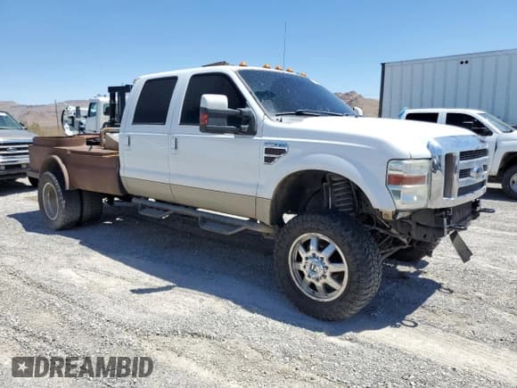 ✅ 2010 Ford F-350 XL • VIN: 1FTWW3DR4AEA53081 • Lot: 67385594. Wystawiony na Copart z przebiegiem 190 666 mil. Bezpłatny archiwum sprzedaży aukcyjnych z USA i szczegółowy raport historii pojazdu na DreamBid. Zdjęcie 4.