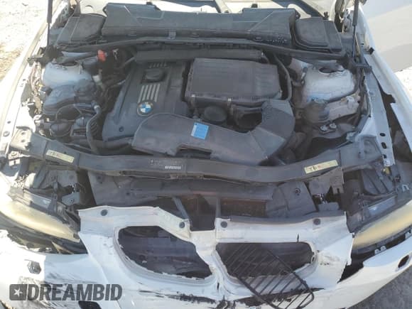 ✅ 2008 BMW 3 Series 335i • VIN: WBAWL73528PX56382 • Лот: 72057985. Опубликован ранее на Copart с пробегом 160 946 миль. Бесплатный доступ к архиву аукционных продаж из США и подробный отчёт об истории автомобиля на DreamBid. Изображение 11.