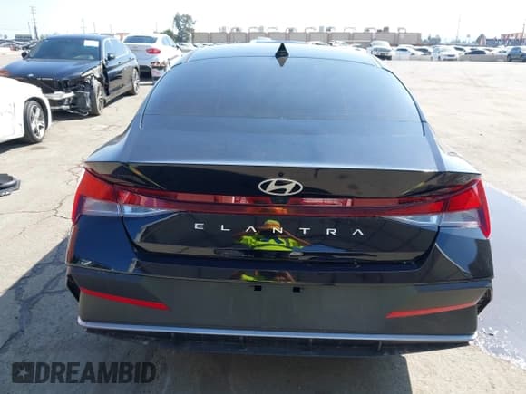 ✅ 2024 Hyundai Elantra SEL • VIN: KMHLM4DG4RU804349 • Lot: 43345019. Listed on IAAI with 35,484 mi. Free auction sales archive from the USA and detailed vehicle history report at DreamBid. Image 16.