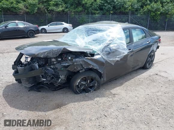 ✅ 2023 Hyundai Elantra SEL • VIN: 5NPLM4AG6PH116434 • Lot: 42270199. Listed on IAAI with Not provided. Free auction sales archive from the USA and detailed vehicle history report at DreamBid. Image 2.