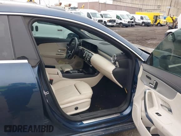 ✅ 2021 Mercedes-Benz CLA 250 • VIN: W1K5J4HB5MN197813 • Лот: 43772883. Опубликован ранее на IAAI с пробегом Не указан. Бесплатный доступ к архиву аукционных продаж из США и подробный отчёт об истории автомобиля на DreamBid. Изображение 5.