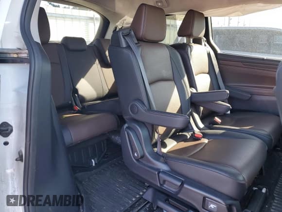 ✅ 2025 Honda Odyssey Elite • VIN: 5FNRL6H93SB019974 • Лот: 86479515. Опубликован ранее на Copart с пробегом 8 069 миль. Бесплатный доступ к архиву аукционных продаж из США и подробный отчёт об истории автомобиля на DreamBid. Изображение 11.