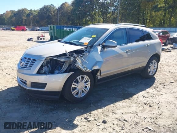 ✅ 2015 Cadillac SRX Luxury Collection • VIN: 3GYFNBE36FS537218 • Lot: 43509606. Wystawiony na IAAI z przebiegiem 89 408 mil. Bezpłatny archiwum sprzedaży aukcyjnych z USA i szczegółowy raport historii pojazdu na DreamBid. Zdjęcie 6.