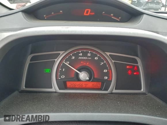 ✅ 2006 Honda Civic Si • VIN: 2HGFG21546H712111 • Лот: 93135725. Опубликован ранее на Copart с пробегом 206 456 миль. Бесплатный доступ к архиву аукционных продаж из США и подробный отчёт об истории автомобиля на DreamBid. Изображение 9.