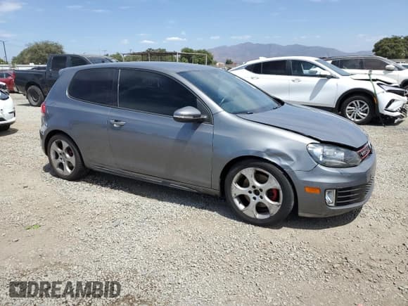 ✅ 2010 Volkswagen Golf GTI • VIN: WVWFD7AJ4AW121482 • Лот: 70056685. Опубликован ранее на Copart с пробегом 139 323 миль. Бесплатный доступ к архиву аукционных продаж из США и подробный отчёт об истории автомобиля на DreamBid. Изображение 4.