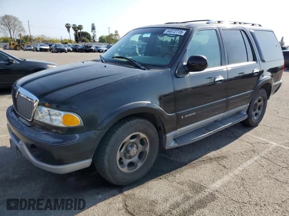 ✅ 2002 Lincoln Navigator • VIN: 5LMEU27R62LJ12466 • Lot: 54072715. Listed on Copart with 235,146 mi. Free auction sales archive from the USA and detailed vehicle history report at DreamBid. Image 1.
